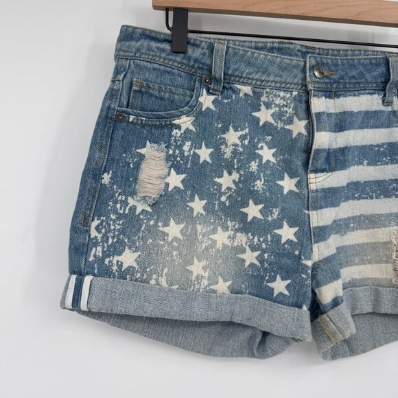 Women Juniors Jeans Shorts size 9 Seventeen American Flag Distressed Cuffed patr - Picture 4 of 10